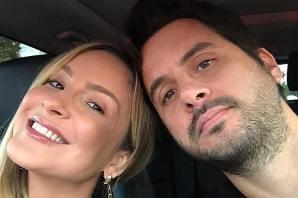 Marido de Claudia Leitte a defende após polêmica: “Merece respeito”