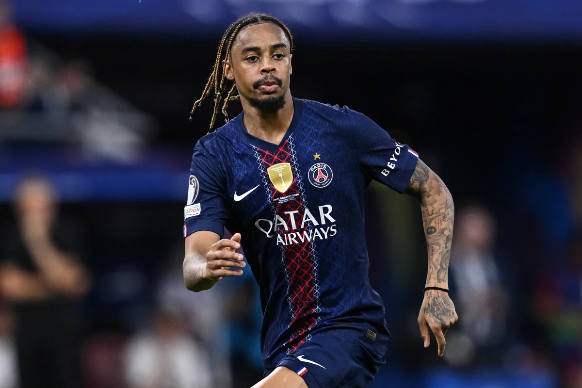 Liverpool apresenta proposta de R$ 700 milhões por Barcola, do PSG - imagem 2 Liverpool apresenta proposta de R$ 700 milhões por Barcola, do PSG - imagem 2
