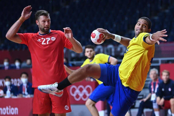 Brasil começa bem, mas sofre virada e perde para a Noruega no handebol