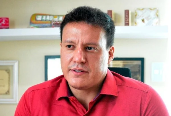Polícia assédio Felipe Camarão