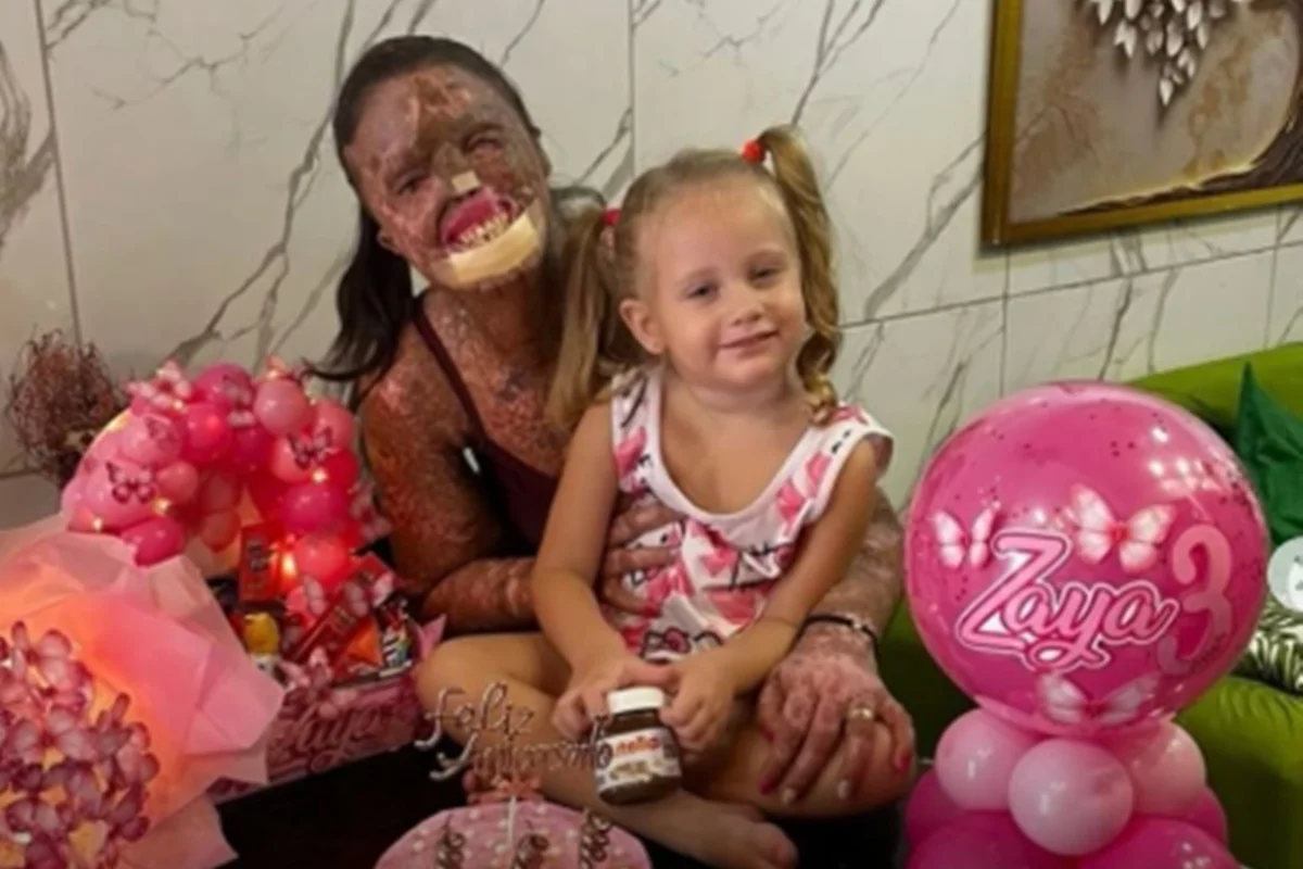 Karine Felipe, influenciadora e a filha caçula, Zaya Karine Felipe, influenciadora e a filha caçula, Zaya