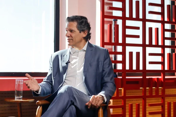 Imagem colorida de Fernando Haddad - Metrópoles