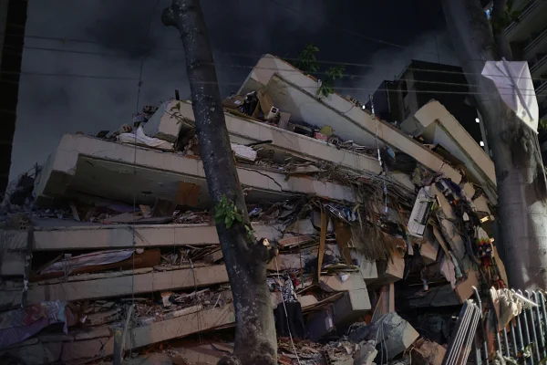 Terremotos na Venezuela: Agência dos EUA estima de 10 mil a 100 mil mortos - destaque galeria