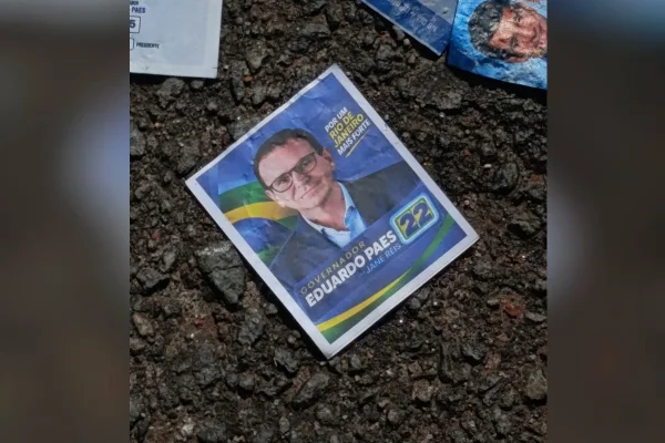 Panfleto santinho falso Eduardo Paes (PSD)