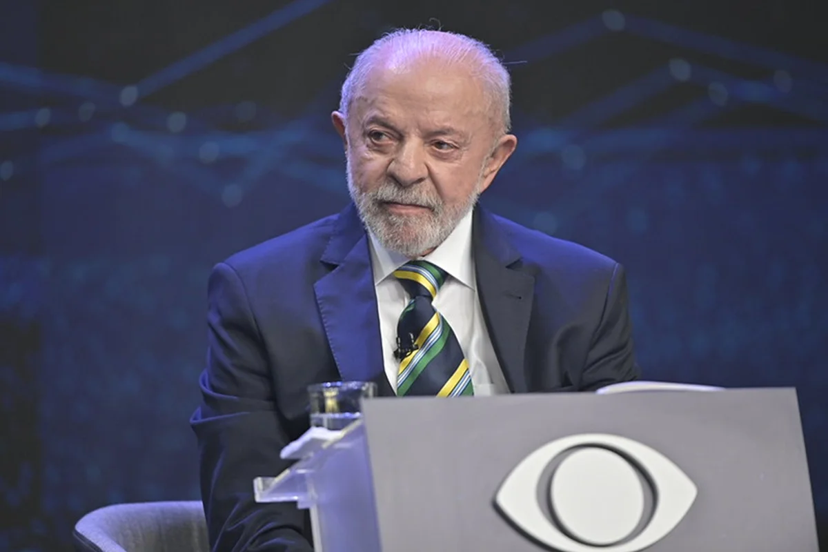 Lula diz que vai autorizar TSE a quebrar sigilo dele e de familiares