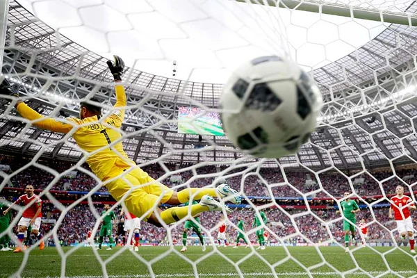 Rússia goleia Arábia Saudita por 5 x 0, na estreia da Copa do Mundo
