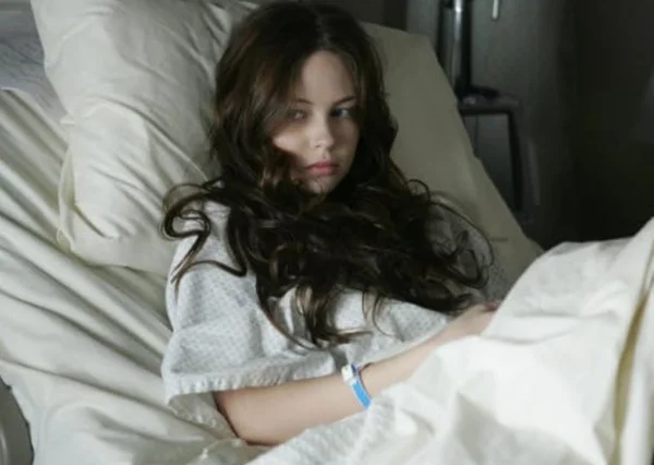 Morre Daveigh Chase, dubladora de Lilo em Lilo & Stitch, aos 35 anos - destaque galeria Morre Daveigh Chase, dubladora de Lilo em Lilo & Stitch, aos 35 anos - destaque galeria