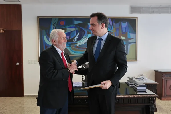 Jaques Wagner, líder do governo, e Rodrigo Pacheco, presidente do Senado