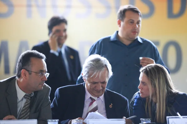 Distritais investigados na Drácon criticam MP após denúncia à Justiça