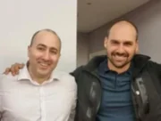 PF indiciou Fernando Cerimedo, autor de live com dados falsos sobre eleições no Brasil, na foto ao lado de Eduardo Bolsonaro PF indiciou Fernando Cerimedo, autor de live com dados falsos sobre eleições no Brasil, na foto ao lado de Eduardo Bolsonaro