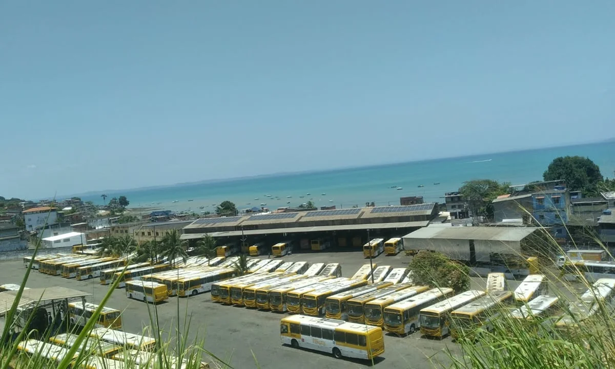 PT aciona Justiça Eleitoral após ônibus ficarem nas garagens em Salvador - imagem 1 PT aciona Justiça Eleitoral após ônibus ficarem nas garagens em Salvador - imagem 1