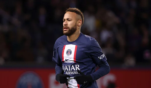 PSG não libera e Neymar deixa de comparecer a velório de Pelé