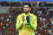 Rossi é destaque na meta rubro-negra.