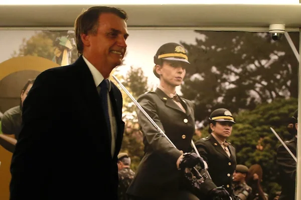 Bolsonaro prepara “manifesto à Nação” para combater fama de radical