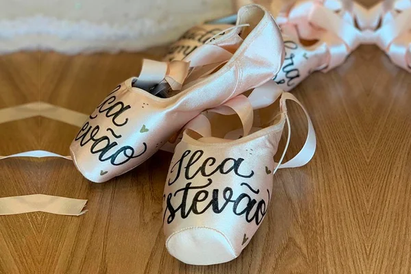 Capezio personaliza sapatilhas em evento inspirado no Quebra-Nozes