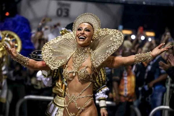 TV Globo passa sufoco para fechar anunciantes dos desfiles de Carnaval