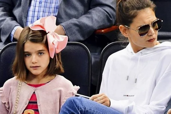 Tom Cruise ignora apelo da filha para se encontrarem após cinco anos