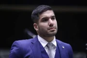 André Fernandes também assina projeto de lei