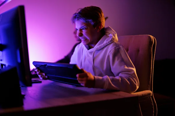 Bruxismo e-sports gamers estresse jovens