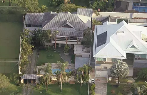 Gabriel Monteiro mora em condomínio de famosos na Barra da Tijuca