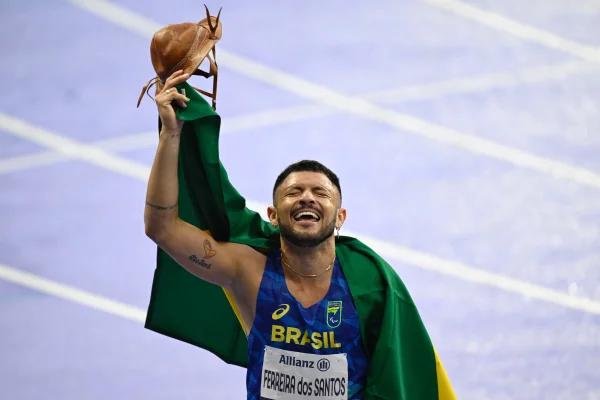 Paralimpíadas: Petrúcio Ferreira conquista o tricampeonato nos 100m