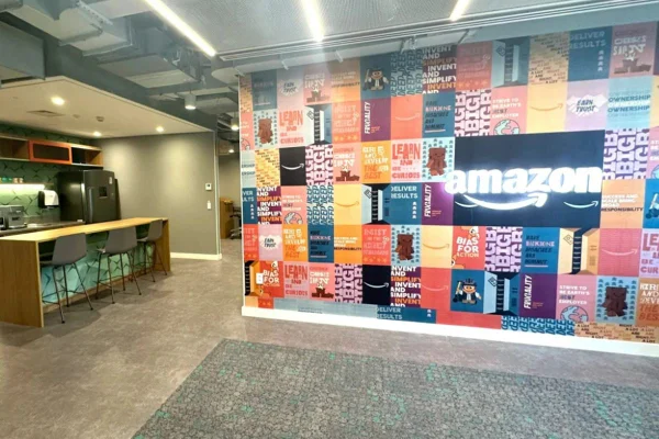 Imagem do escritório da Amazon em São Paulo - Metrópoles