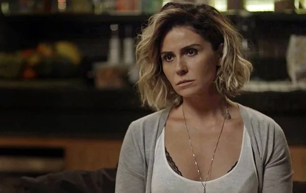 Segundo Sol: Luzia descobre que Valentim é filho de Karola