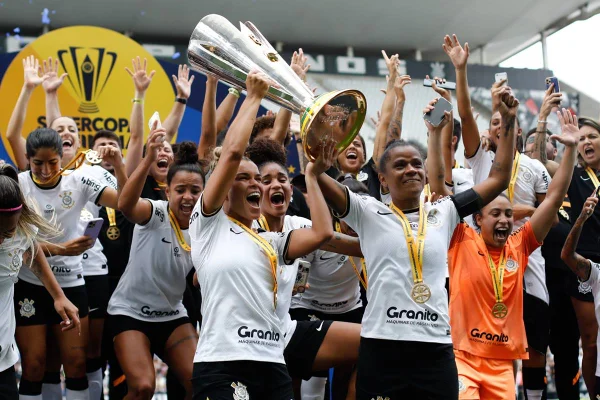 Corinthians é bicampeão da Supercopa feminina - Metrópoles