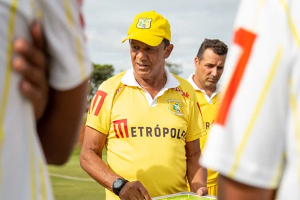 Mauro Fernandes não é mais treinador do Brasiliense