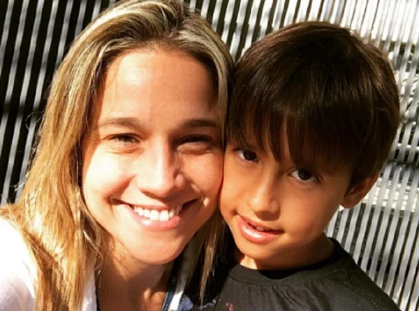 Fernanda Gentil narra reação do filho após explicar que namora mulher