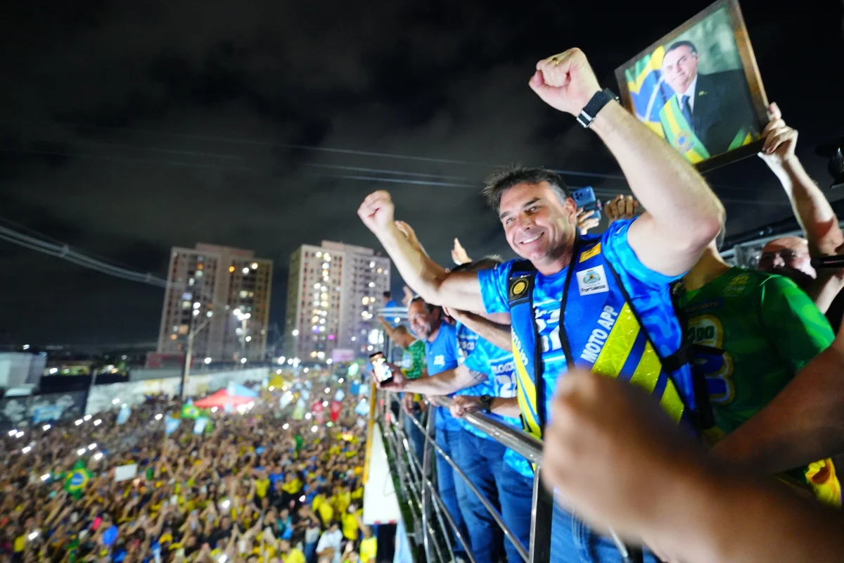 Candidato à Presidência da República Flávio Bolsonaro Candidato à Presidência da República Flávio Bolsonaro