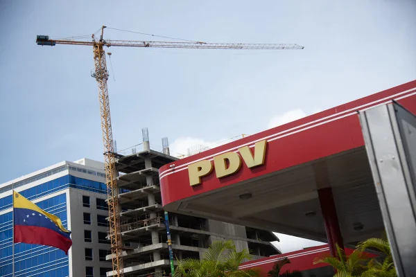 Estatal da Venezuela diz negociar venda de petróleo com os EUA