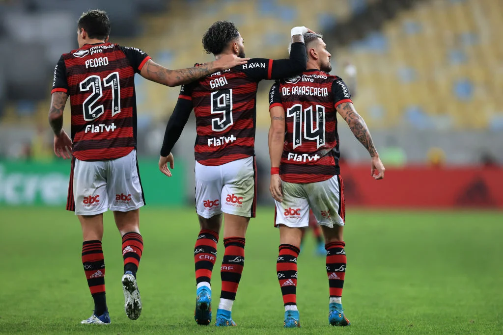 Com o craque do último Cariocão, Giorgian De Arrascaeta, o Flamengo permanece com força total no ataque e nomes como o do uruguaio, além dos brasileiros Gabigol e Pedro Com o craque do último Cariocão, Giorgian De Arrascaeta, o Flamengo permanece com força total no ataque e nomes como o do uruguaio, além dos brasileiros Gabigol e Pedro