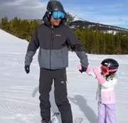 Príncipe Harry e a filha são clicados durante esqui Príncipe Harry e a filha são clicados durante esqui
