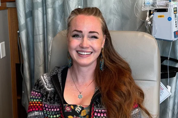 Imagem colorida de mulher com melanoma - Metrópoles