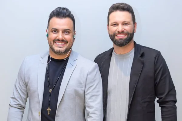 dupla sertaneja Renan & Christiano, de Juiz de Fora (MG)