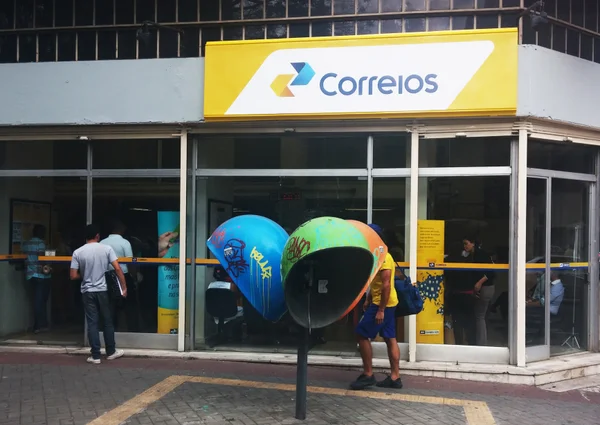 Correios decidem fechar 1,8 mil agências do Banco Postal
