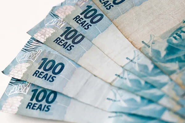 Mega da Virada: quanto rende por mês aplicação de R$ 350 milhões