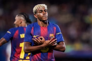 Lamine Yamal é estrela do Barcelona.