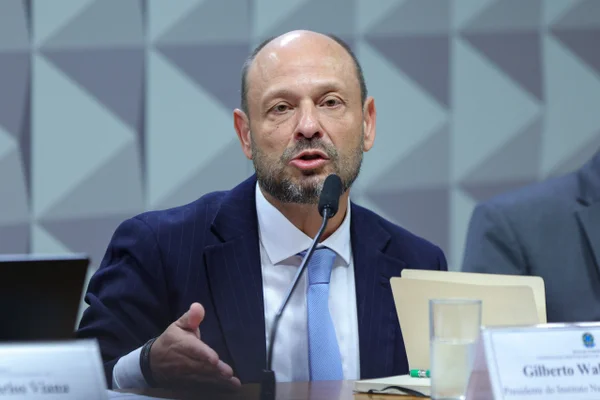 INSS foi o primeiro a agir contra o Master, diz presidente na CPMI