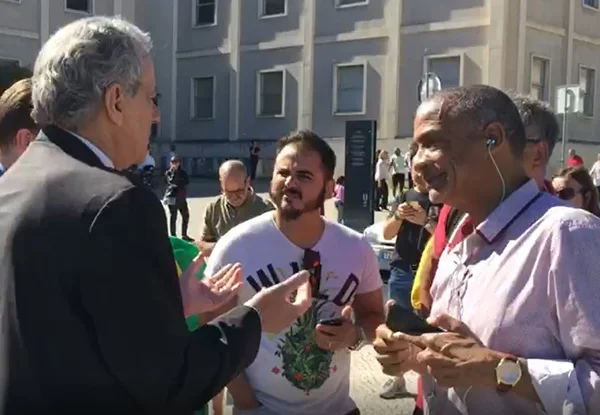 Juiz eleitoral repreende manifestação pró-Bolsonaro em Lisboa