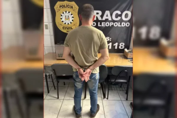 Imagem colorida, Motorista de app desvia rota e sequestra adolescente de 15 anos no RS - Metrópoles
