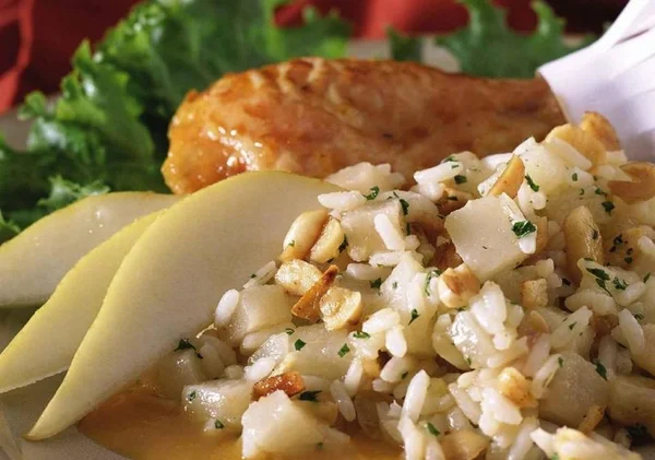 Receitas com pera para quem não dispensa pratos deliciosos e versáteis