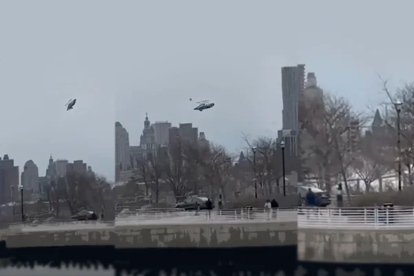 Imagem colorida mostra acidente de helicóptero em Nova York - Metrópoles