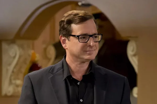 Morte de Bob Saget reacende alerta sobre riscos após pancada na cabeça