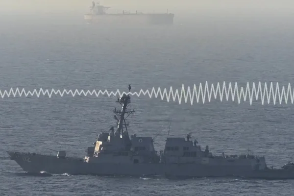 Marinha dos EUA divulga áudio operando o bloqueio naval
