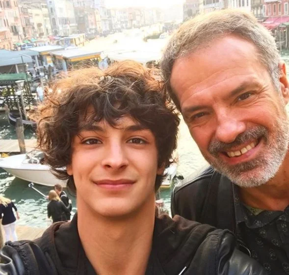 E do diretor Ricardo Waddington E do diretor Ricardo Waddington