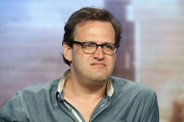 Produtor de ‘Supergirl’ é demitido após acusações de assédio
