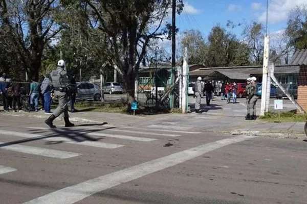 Suspeito de atacar escola com machadinha no RS é detido pela polícia
