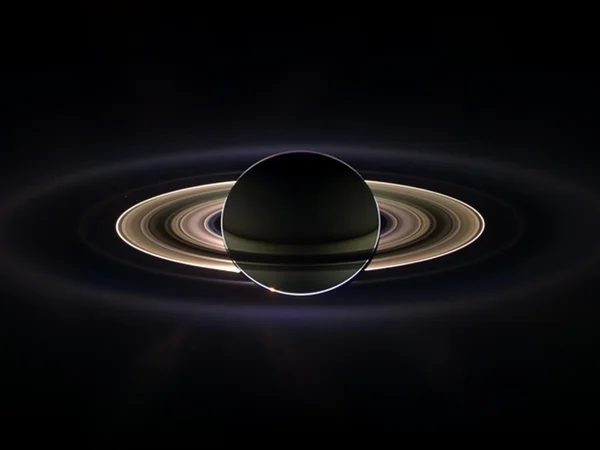 Após 13 anos, Missão Cassini termina com mergulho sobre Saturno